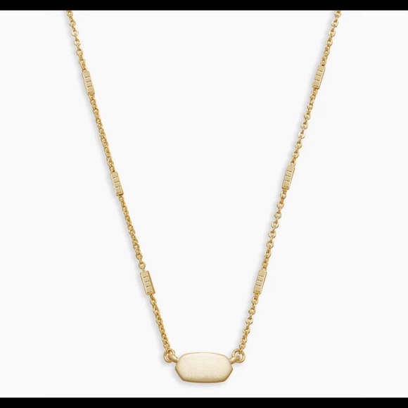 Kendra Scott Jewelry - Kendra Scott “Fern Pendant” Necklace in Gold